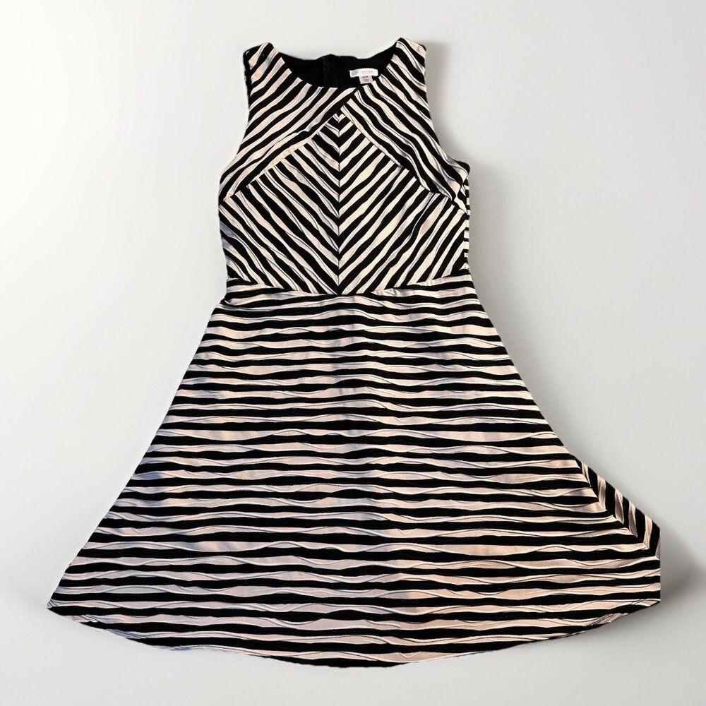 Xhilaration Asymmetrical Black and White Sleeveless A-Line Dress Size M